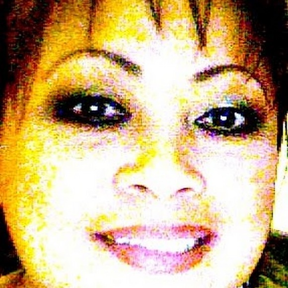 Meet your Posher, Erlinda - Picture 1 of 1